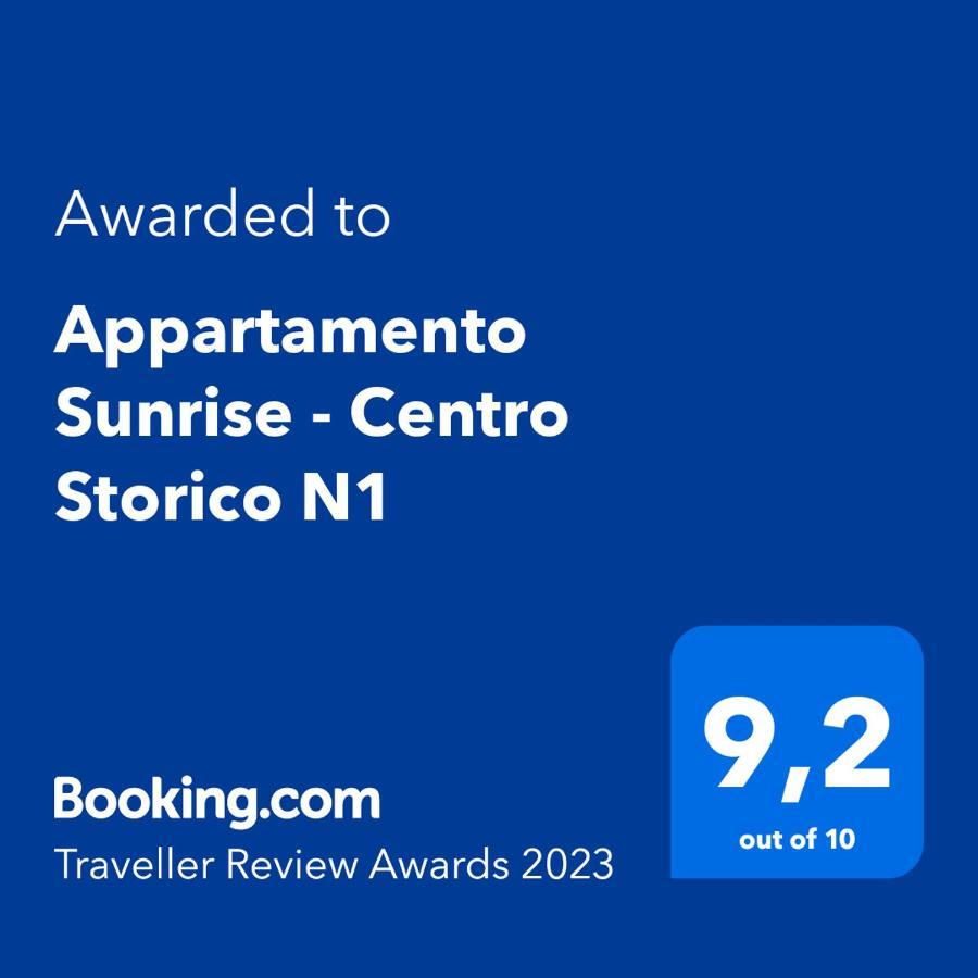Appartamento Sunrise - Centro Storico N1 ริวาเดลการ์ดา ภายนอก รูปภาพ