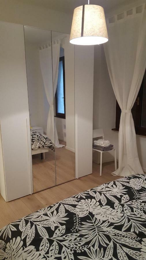 Appartamento Sunrise - Centro Storico N1 ริวาเดลการ์ดา ภายนอก รูปภาพ